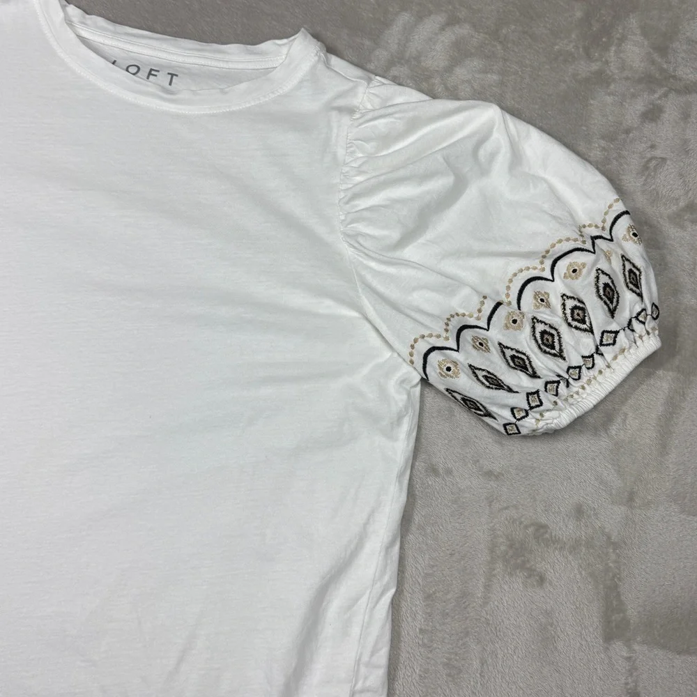 LOFT Embroidered Balloon Sleeve Top White 100% Cotton Lightweight Blouse Size MP